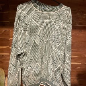 Green sweater handmade XL